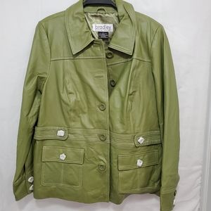 NOT size Medium Bradley Bayou Women Jacket 🧥,100% Genuine leather.